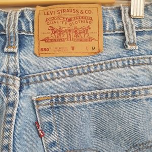 Vintage 1990's Levi's 550s High Waisted Tapered Relaxed Fit Jeans